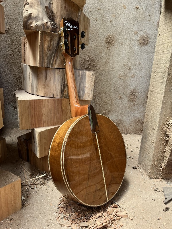Banjo Modelo Natural Laminado de Imbuia - feito sob encomenda, 4 meses