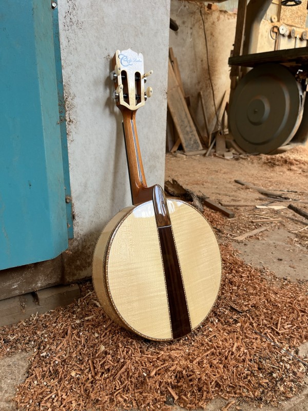 Banjo Modelo Premium de Faia Alemã - feito sob encomenda, 4 meses