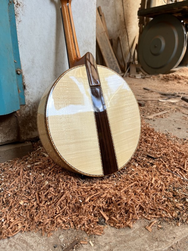 Banjo Modelo Premium de Faia Alemã - feito sob encomenda, 4 meses