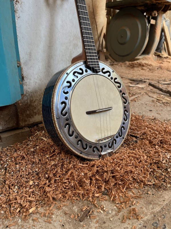 Banjo Modelo Natural Laminado Azul - feito sob encomenda, 4 meses 